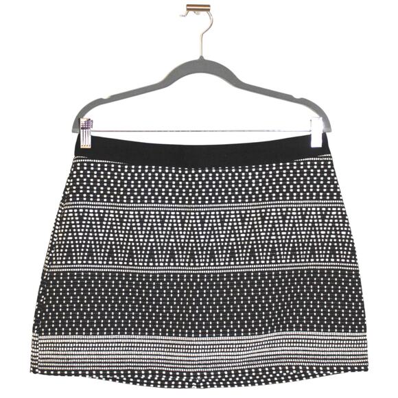 KOTON Black and White Mini Skirt Size Medium NWT - Picture 1 of 5